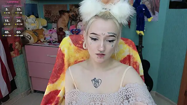 Snapshot of Manuela_unicorn chatting on 11-16-25, 08:03 Manuela unicorn online show from 11-16-25, 08:03