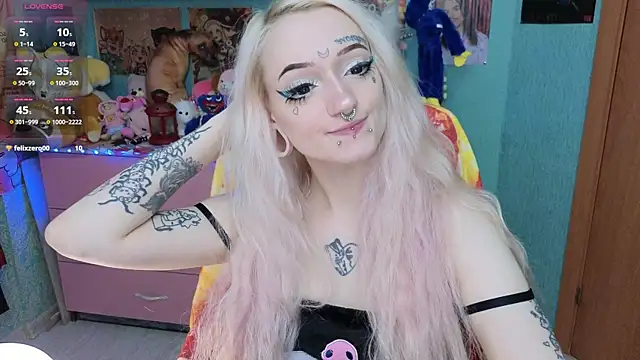 Snapshot of Manuela_unicorn chatting on 11-17-25, 08:36 Manuela unicorn online show from 11-17-25, 08:36