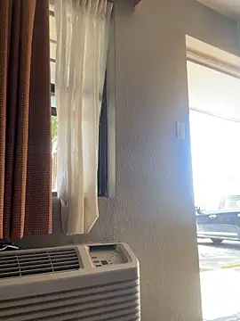 Snapshot of Stressreliev3r chatting on 03-25-26, 05:08 Stressreliev3r online show from 03-25-26, 05:08