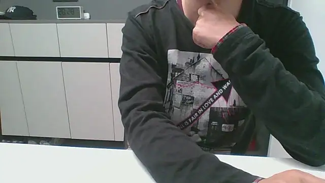 Snapshot of nole_china7 chatting on 09-19-25, 12:28 nole china7 online show from 09-19-25, 12:28