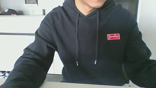 Snapshot of nole_china7 chatting on 10-16-25, 12:55 nole china7 online show from 10-16-25, 12:55