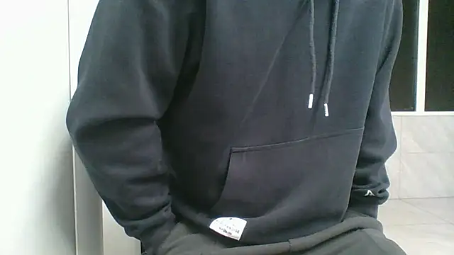 Snapshot of nole_china7 chatting on 10-25-25, 01:07 nole china7 online show from 10-25-25, 01:07