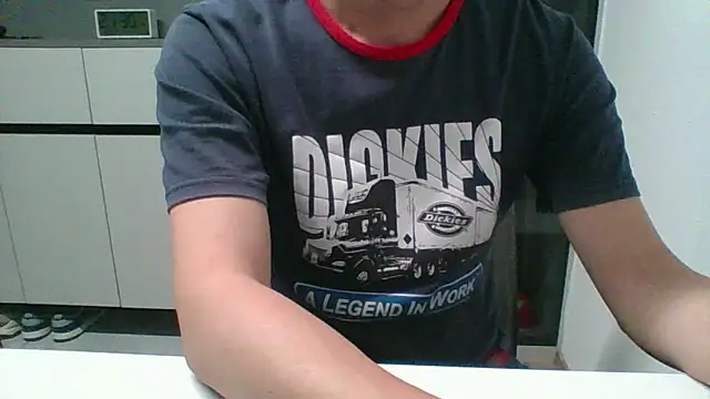 Snapshot of nole_china7 chatting on 11-13-25, 01:32 nole china7 online show from 11-13-25, 01:32