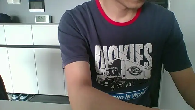 Snapshot of nole_china7 chatting on 11-14-25, 01:48 nole china7 online show from 11-14-25, 01:48