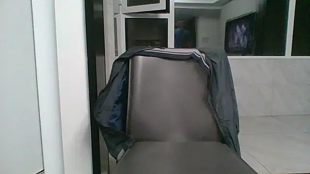 Snapshot of nole_china7 chatting on 11-21-25, 12:37 nole china7 online show from 11-21-25, 12:37