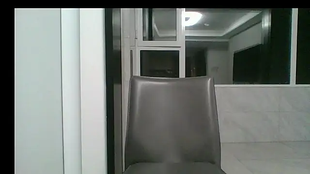 Snapshot of nole_china7 chatting on 11-28-25, 01:58 nole china7 online show from 11-28-25, 01:58