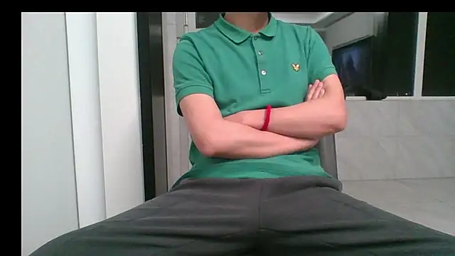 Snapshot of nole_china7 chatting on 12-02-25, 12:43 nole china7 online show from 12-02-25, 12:43