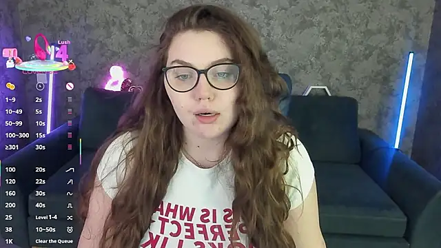 LuxSopphia online show from 02-28-26, 08:59