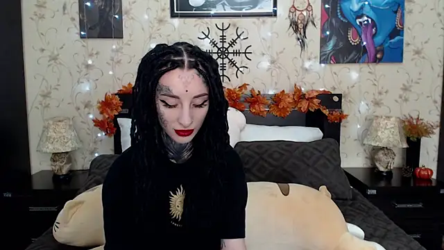 Velvetbat online show from 10-18-25, 07:09