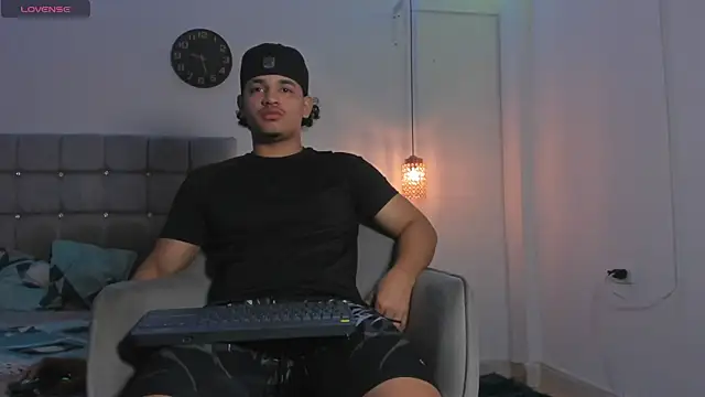 samxx muscle online show from 11-24-25, 01:22