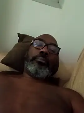 Bigmaumau54 online show from 12-16-25, 12:37