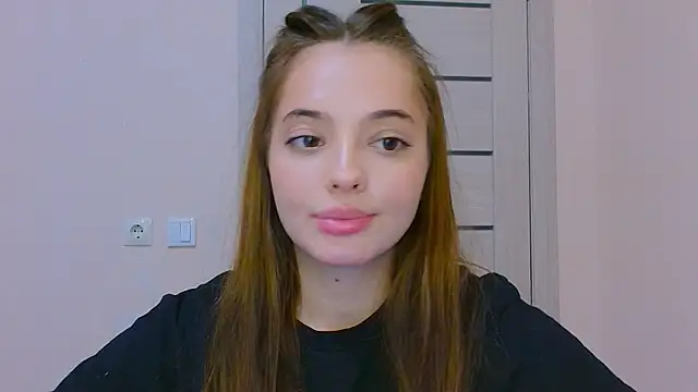 MelanieAlves online show from 09-16-25, 05:14