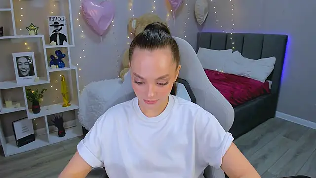 MelanieAlves online show from 03-11-26, 12:33