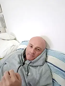 Alexis Bull online show from 11-24-25, 01:55