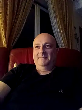 Alexis Bull online show from 04-19-26, 10:23