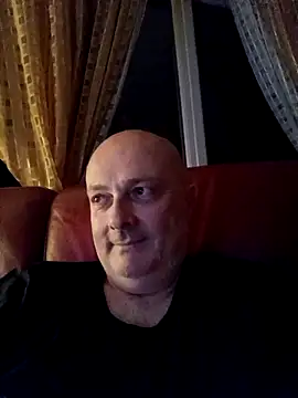 Alexis Bull online show from 04-20-26, 10:22