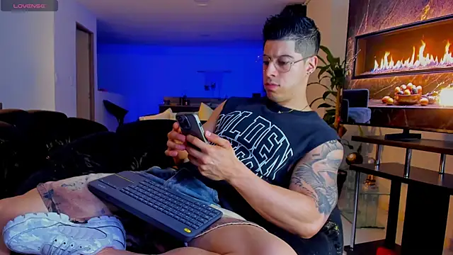 Lukas Green online show from 04-24-26, 10:45