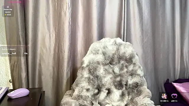 Snapshot of emma__bell_ chatting on 10-02-25, 04:25 emma bell online show from 10-02-25, 04:25