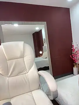 im eli1 online show from 03-07-26, 08:39