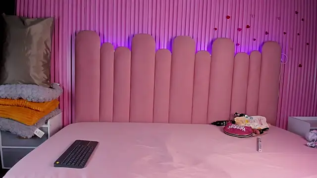 AgataDoll online show from 09-18-25, 08:55