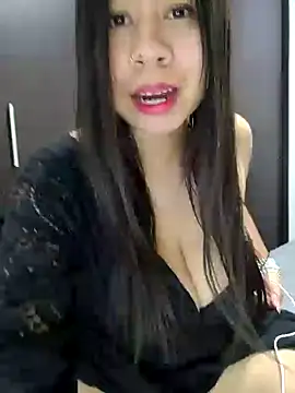 Snapshot of Yuli_Mars chatting on 03-01-26, 02:35 Yuli Mars online show from 03-01-26, 02:35