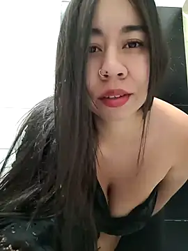 Snapshot of Yuli_Mars chatting on 05-06-26, 02:08 Yuli Mars online show from 05-06-26, 02:08
