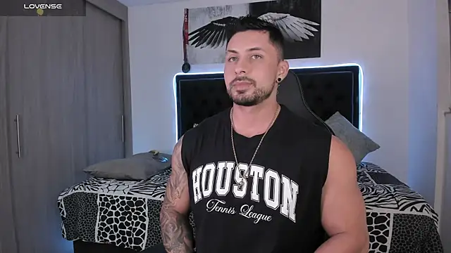 santi aesthetic online show from 06-14-26, 04:03