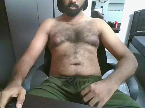 lovelyakash69 online show from 05-01-26, 07:35