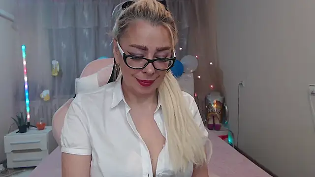 KatrinaCharm online show from 10-08-25, 06:22