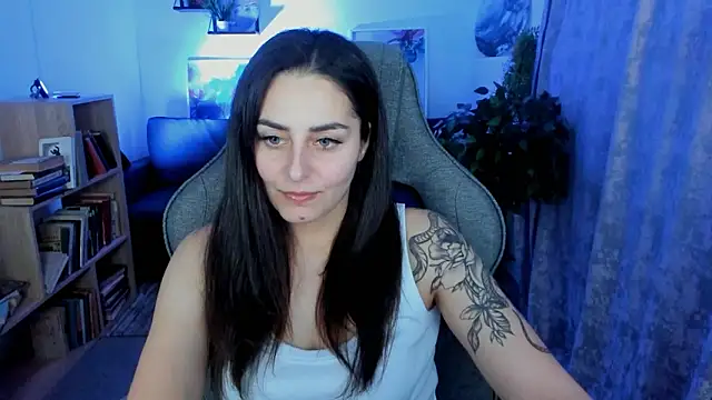 Snapshot of ValeriiMills chatting on 02-21-26, 02:51 ValeriiMills online show from 02-21-26, 02:51
