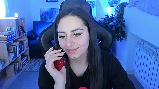 Snapshot of ValeriiMills chatting on 03-01-26, 02:41 ValeriiMills online show from 03-01-26, 02:41
