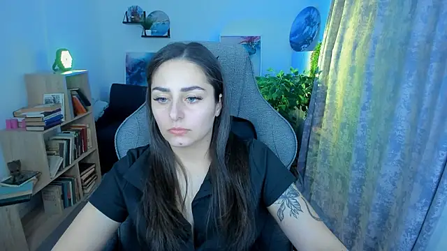 Snapshot of ValeriiMills chatting on 03-12-26, 09:43 ValeriiMills online show from 03-12-26, 09:43
