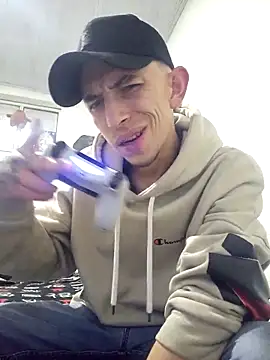 Snapshot of Chris__Jones chatting on 03-20-25, 05:24 Chris Jones online show from 03-20-25, 05:24