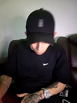 Snapshot of Chris__Jones chatting on 02-06-26, 12:04 Chris Jones online show from 02-06-26, 12:04