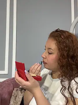 Snapshot of AmmberJones chatting on 11-11-25, 12:05 AmmberJones online show from 11-11-25, 12:05