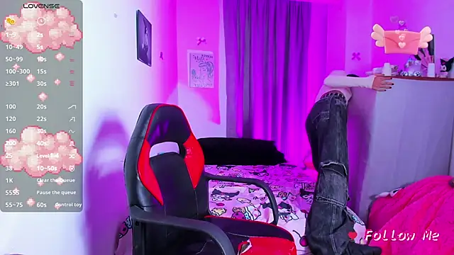 SkylerBennet online show from 10-22-25, 03:18