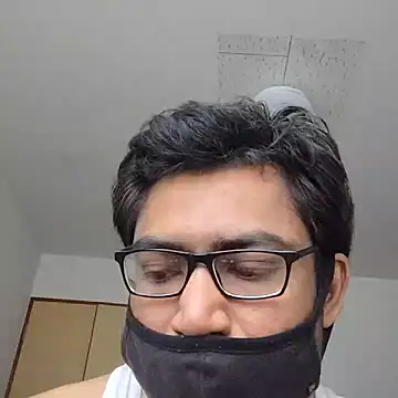 Snapshot of SunkLupus chatting on 05-16-26, 01:02 SunkLupus online show from 05-16-26, 01:02