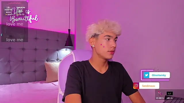 OliverTwinky online show from 09-26-25, 01:37