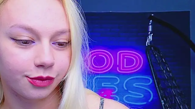 AlessiaCroft online show from 04-27-26, 04:10