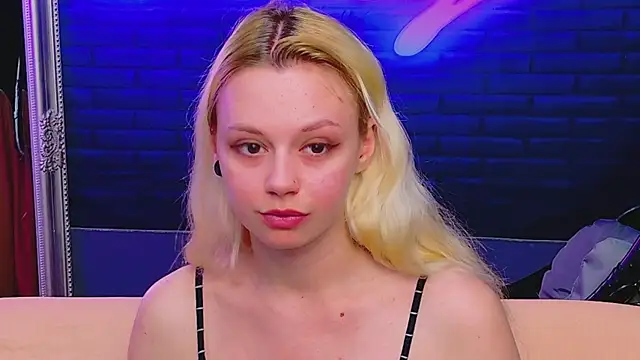 AlessiaCroft online show from 06-12-26, 04:11