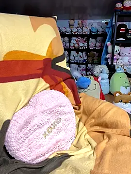 Snapshot of w3tkittty chatting on 11-22-25, 04:22 w3tkittty online show from 11-22-25, 04:22