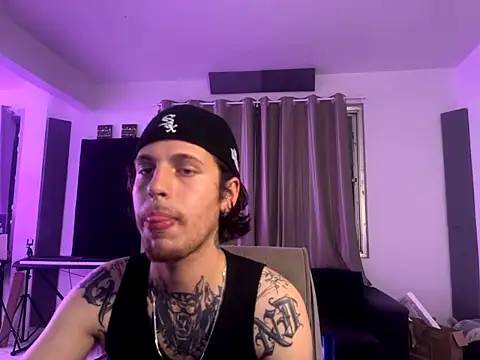 Snapshot of bigrosa21cm chatting on 11-07-25, 10:10 bigrosa21cm online show from 11-07-25, 10:10