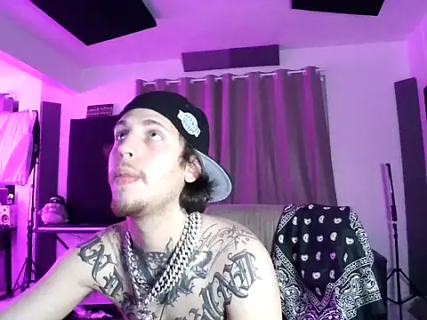 Snapshot of bigrosa21cm chatting on 11-20-25, 11:15 bigrosa21cm online show from 11-20-25, 11:15