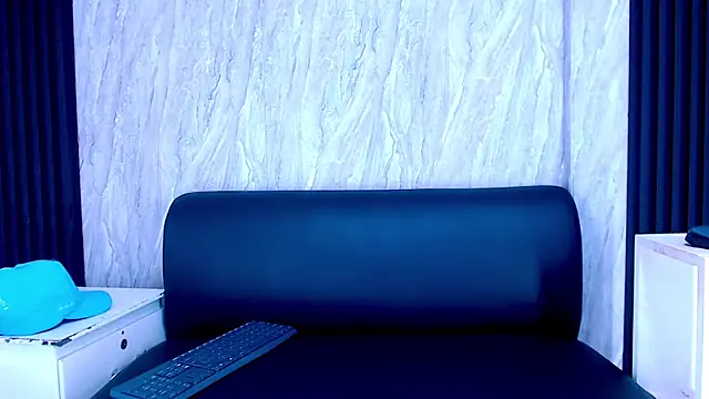 Matt Ruso online show from 09-11-25, 07:14