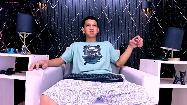 Matt Ruso online show from 10-04-25, 07:01