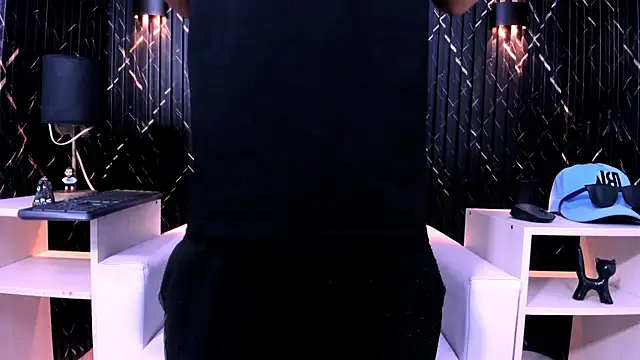 Matt Ruso online show from 10-26-25, 03:34