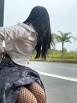 Snapshot of AiBanana chatting on 10-31-25, 07:31 AiBanana online show from 10-31-25, 07:31