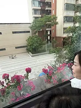 Snapshot of AiBanana chatting on 11-19-25, 06:57 AiBanana online show from 11-19-25, 06:57