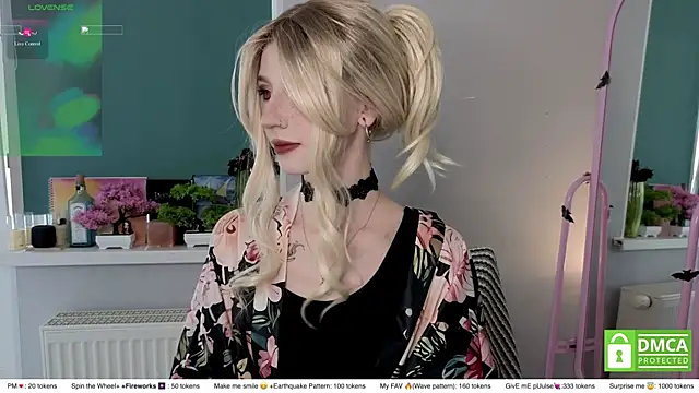 sweetuniporn online show from 05-23-26, 08:51