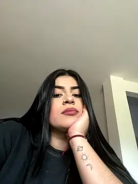 Snapshot of Kariina__69 chatting on 09-08-25, 09:36 Kariina 69 online show from 09-08-25, 09:36